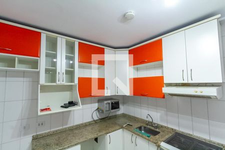Apartamento à venda com 106m², 3 quartos e 2 vagas Apartamento à venda com 106m², 3 quartos e 2 vagasCozinha