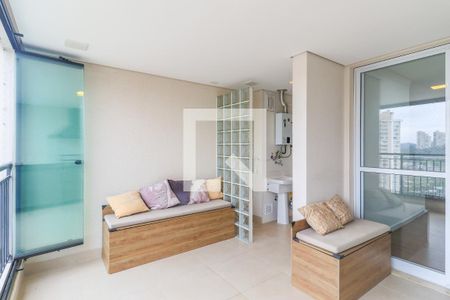 Varanda Gourmet de apartamento à venda com 2 quartos, 68m² em Santo Amaro, São Paulo