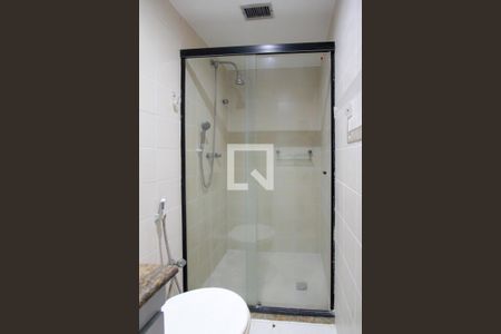 Apartamento à venda com 85m², 3 quartos e 2 vagas Apartamento à venda com 85m², 3 quartos e 2 vagasBanheiro