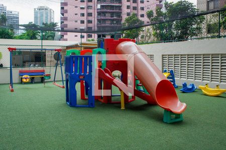 Apartamento à venda com 85m², 3 quartos e 2 vagas Apartamento à venda com 85m², 3 quartos e 2 vagasÁrea comum - Playground