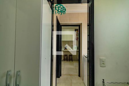 Apartamento à venda com 65m², 2 quartos e 1 vaga Apartamento à venda com 65m², 2 quartos e 1 vagaQuarto der serviço