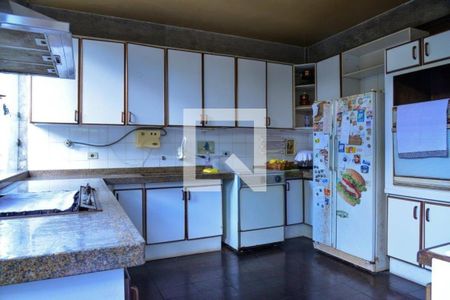 Casa à venda com 680m², 5 quartos e 4 vagasFoto 31