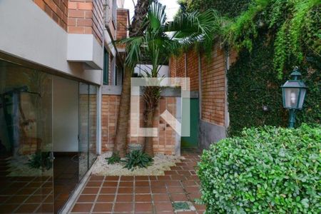 Casa à venda com 680m², 5 quartos e 4 vagasFoto 25