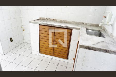 Apartamento à venda com 54m², 2 quartos e 1 vagaCozinha