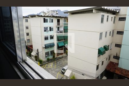 Apartamento à venda com 54m², 2 quartos e 1 vagaJanela - Quarto 2