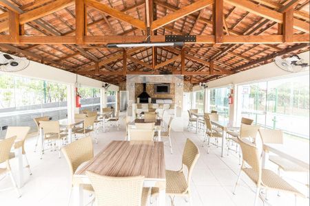 Apartamento à venda com 58m², 3 quartos e 1 vaga Apartamento à venda com 58m², 3 quartos e 1 vagaÁrea comum - Salão de festas