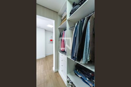 Apartamento à venda com 300m², 4 quartos e 4 vagasCloset da Suíte 3