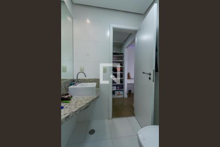 Apartamento à venda com 300m², 4 quartos e 4 vagasBanheiro da Suíte 2