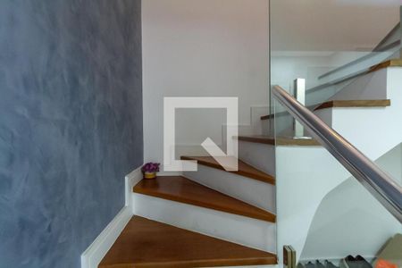 Apartamento à venda com 300m², 4 quartos e 4 vagasEscada Cobertura