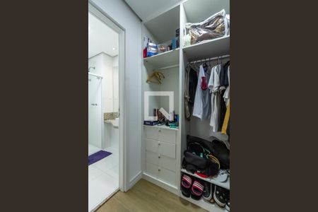 Apartamento à venda com 300m², 4 quartos e 4 vagasCloset da Suíte 2