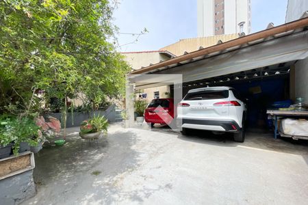 Casa à venda com 300m², 3 quartos e 4 vagas Casa à venda com 300m², 3 quartos e 4 vagasGaragem