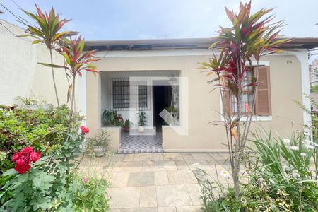 Casa à venda com 300m², 3 quartos e 4 vagas Casa à venda com 300m², 3 quartos e 4 vagasQuintal