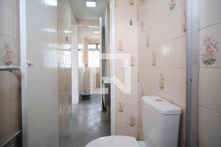 Banheiro de apartamento para alugar com 2 quartos, 48m² em Conjunto Habitacional Padre Manoel de Paiva, São Paulo