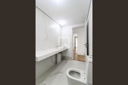 Apartamento à venda com 261m², 3 quartos e 4 vagasBanheiro 1 da Suíte 1