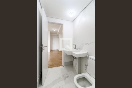 Apartamento à venda com 261m², 3 quartos e 4 vagasBanheiro 2 da Suíte 1