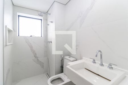 Apartamento à venda com 261m², 3 quartos e 4 vagasBanheiro da Suíte 2