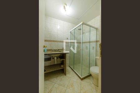 Casa de condomínio à venda com 365m², 5 quartos e 4 vagasBanheiro da Suíte 4