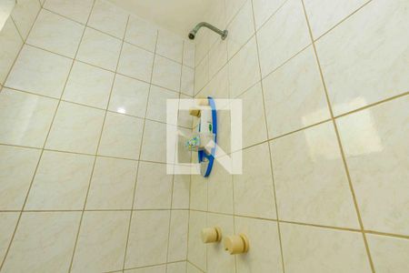 Casa de condomínio à venda com 365m², 5 quartos e 4 vagasBanheiro de Serviço