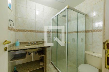 Casa de condomínio à venda com 365m², 5 quartos e 4 vagasBanheiro da Suíte 4