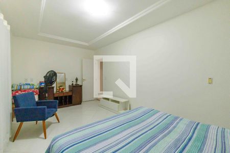 Casa de condomínio à venda com 365m², 5 quartos e 4 vagasSuíte 3