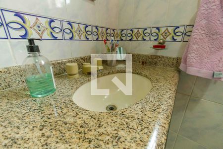 Casa de condomínio à venda com 365m², 5 quartos e 4 vagasBanheiro da Suíte 2