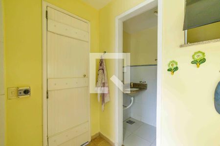 Casa de condomínio à venda com 365m², 5 quartos e 4 vagasBanheiro da Área de Lazer