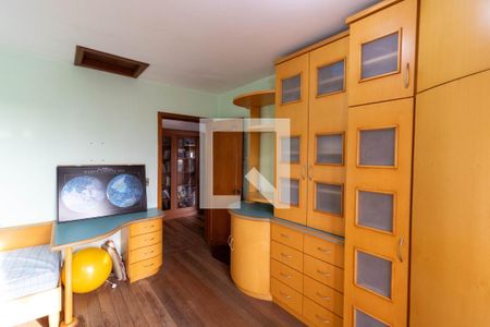 Casa à venda com 288m², 3 quartos e 3 vagasQuarto 2