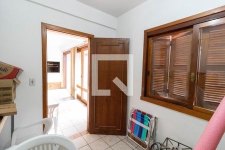 Casa à venda com 288m², 3 quartos e 3 vagasQuarto de Serviço