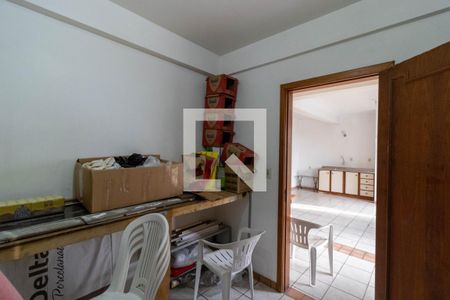 Casa à venda com 288m², 3 quartos e 3 vagasQuarto de Serviço