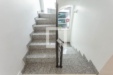 Casa à venda com 400m², 3 quartos e 6 vagasEscadas