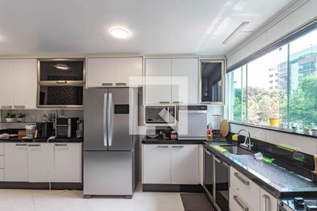 Casa à venda com 400m², 3 quartos e 6 vagasCozinha