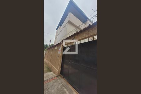 Casa para alugar com 48m², 3 quartos e sem vagaFachada
