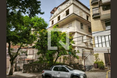 Apartamento à venda com 100m², 3 quartos e 1 vagaFachada e portaria