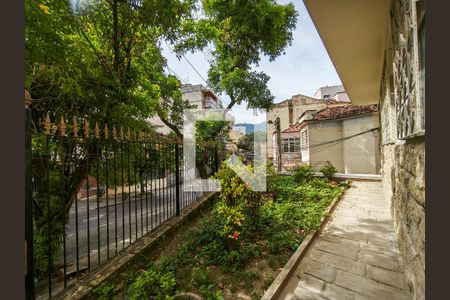 Apartamento à venda com 100m², 3 quartos e 1 vagaFachada e portaria