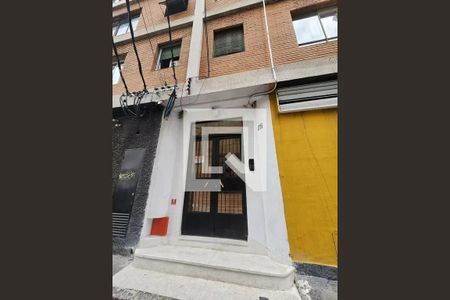 Apartamento para alugar com 85m², 3 quartos e sem vagaFachada