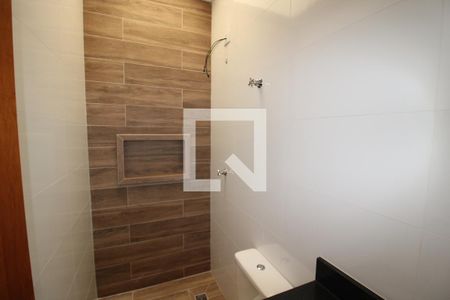 Casa à venda com 105m², 3 quartos e 2 vagasBanheiro