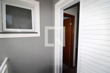 Casa à venda com 105m², 3 quartos e 2 vagasQuarto 3 - Varanda