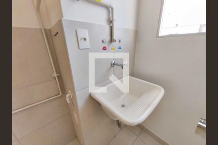 Apartamento para alugar com 45m², 2 quartos e 1 vaga Apartamento para alugar com 45m², 2 quartos e 1 vagaCozinha e Área de Serviço