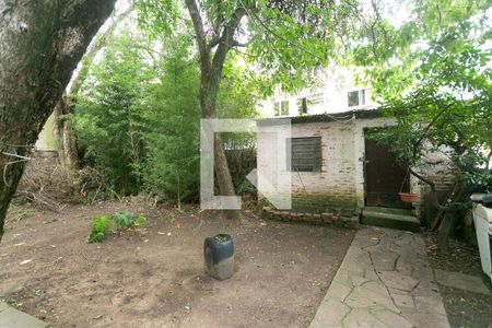 Casa à venda com 528m², 3 quartos e 8 vagasFundos do terreno