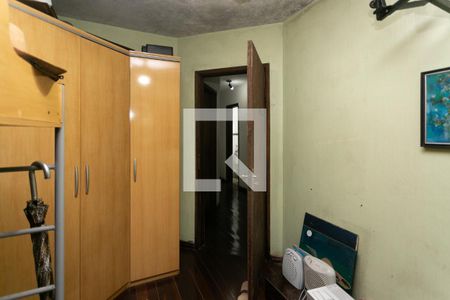 Casa à venda com 528m², 3 quartos e 8 vagasQuarto 2