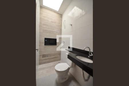 Casa à venda com 119m², 3 quartos e 2 vagasBanheiro Social