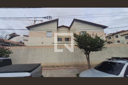 Apartamento para alugar com 45m², 2 quartos e 1 vagaFachada