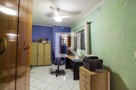Casa à venda com 180m², 3 quartos e 5 vagasSuíte 1