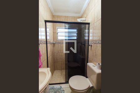 Casa à venda com 180m², 3 quartos e 5 vagasBanheiro da Suíte 2