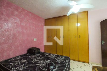 Casa à venda com 180m², 3 quartos e 5 vagasSuíte 2