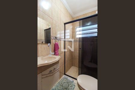 Casa à venda com 180m², 3 quartos e 5 vagasBanheiro da Suíte 2