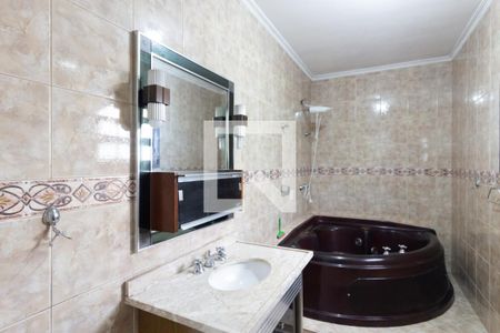 Casa para alugar com 240m², 3 quartos e 2 vagas Casa para alugar com 240m², 3 quartos e 2 vagasBanheiro da Suíte