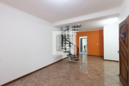 Sala de casa para alugar com 3 quartos, 240m² em Conjunto Residencial José Bonifácio, São Paulo
