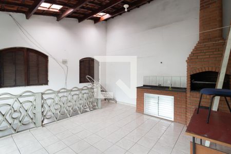 Casa para alugar com 240m², 3 quartos e 2 vagas Casa para alugar com 240m², 3 quartos e 2 vagasChurrasqueira