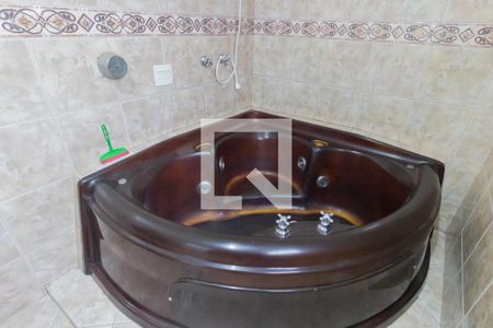 Casa para alugar com 240m², 3 quartos e 2 vagas Casa para alugar com 240m², 3 quartos e 2 vagasBanheiro da Suíte